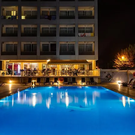 Hotel Dolphin & Conference